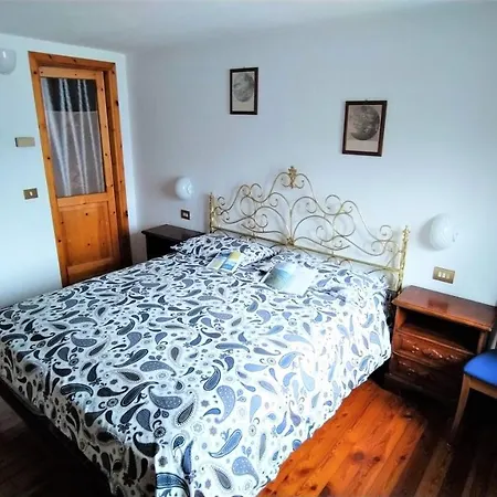 Le Myosotis Bed and breakfast Gignod